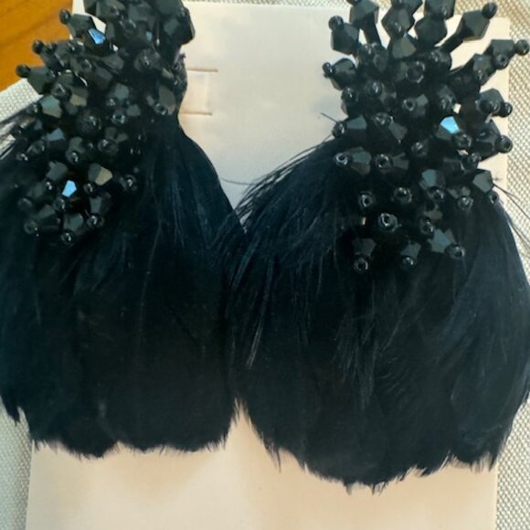 Mignonne Gavigan Mini Delaney Feather Earrings - Picture 3 of 4